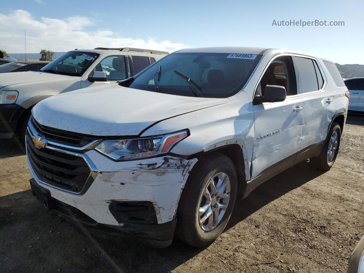 2020 Chevrolet Traverse Ls White vin: 1GNERFKW1LJ236680