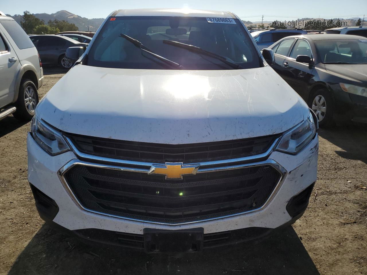 2020 Chevrolet Traverse Ls Белый vin: 1GNERFKW1LJ236680