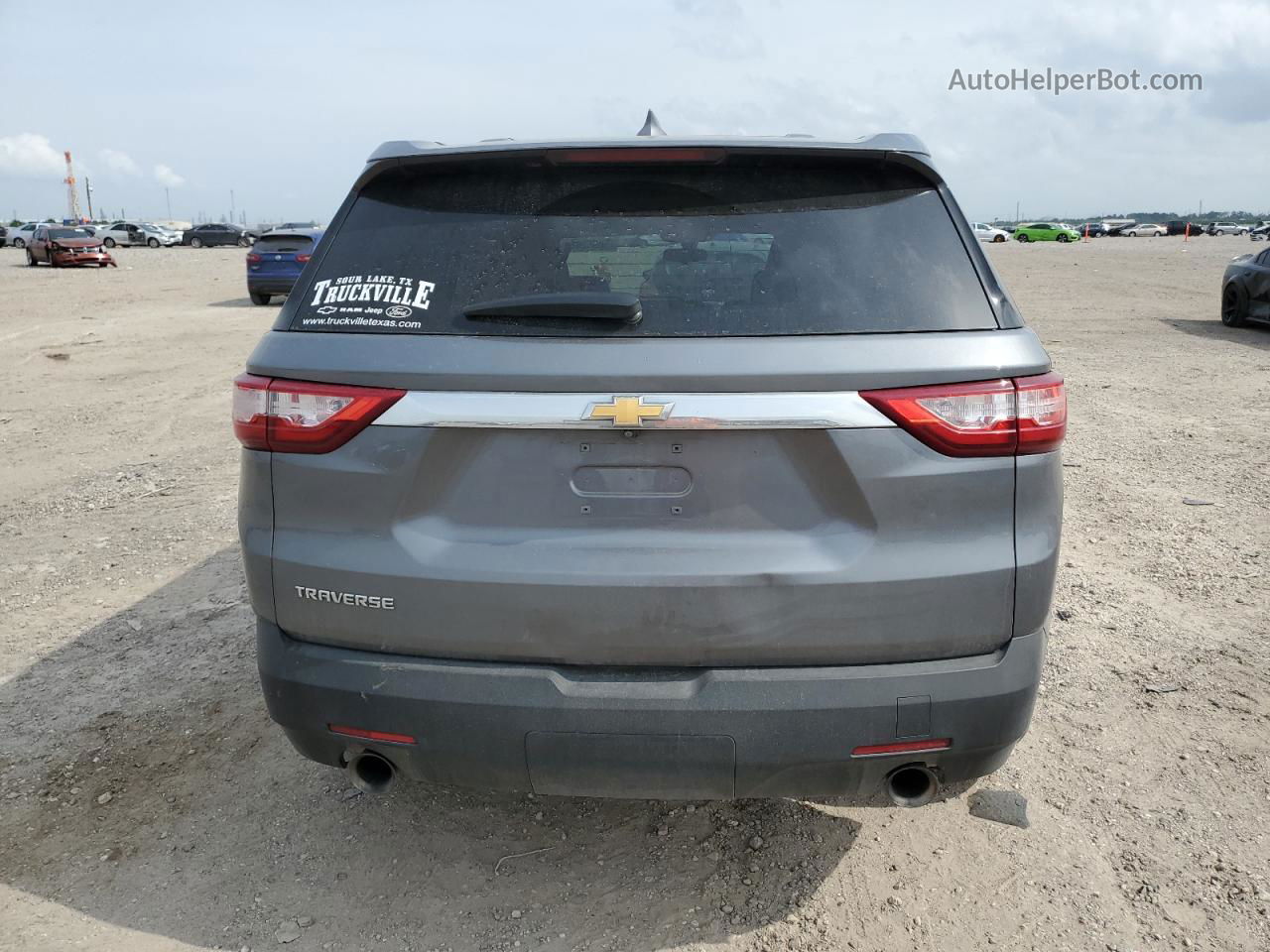 2020 Chevrolet Traverse Ls Gray vin: 1GNERFKW3LJ102043