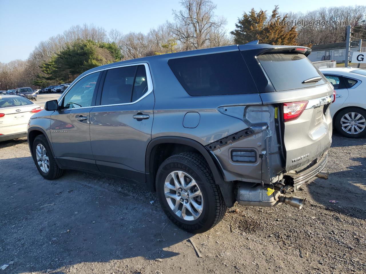 2020 Chevrolet Traverse Ls Gray vin: 1GNERFKW3LJ276422