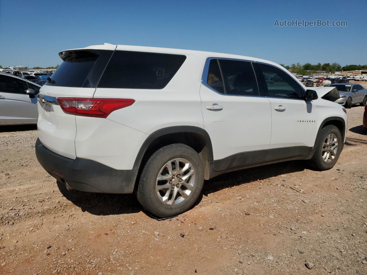 2020 Chevrolet Traverse Ls White vin: 1GNERFKW4LJ183571