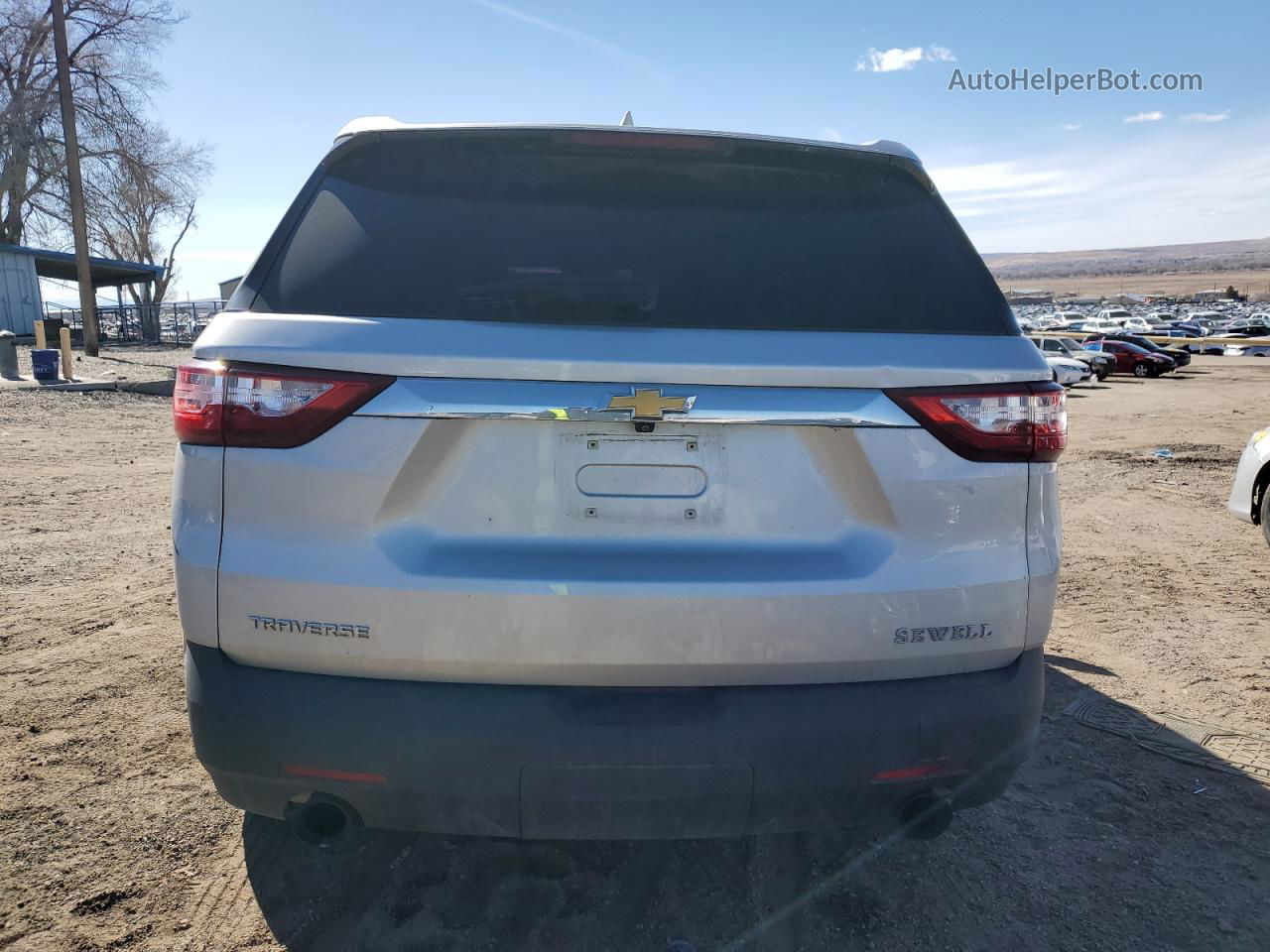 2020 Chevrolet Traverse Ls Silver vin: 1GNERFKW5LJ248587