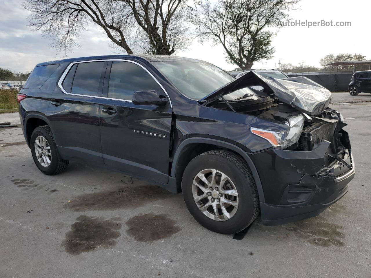 2020 Chevrolet Traverse Ls Black vin: 1GNERFKW5LJ253045