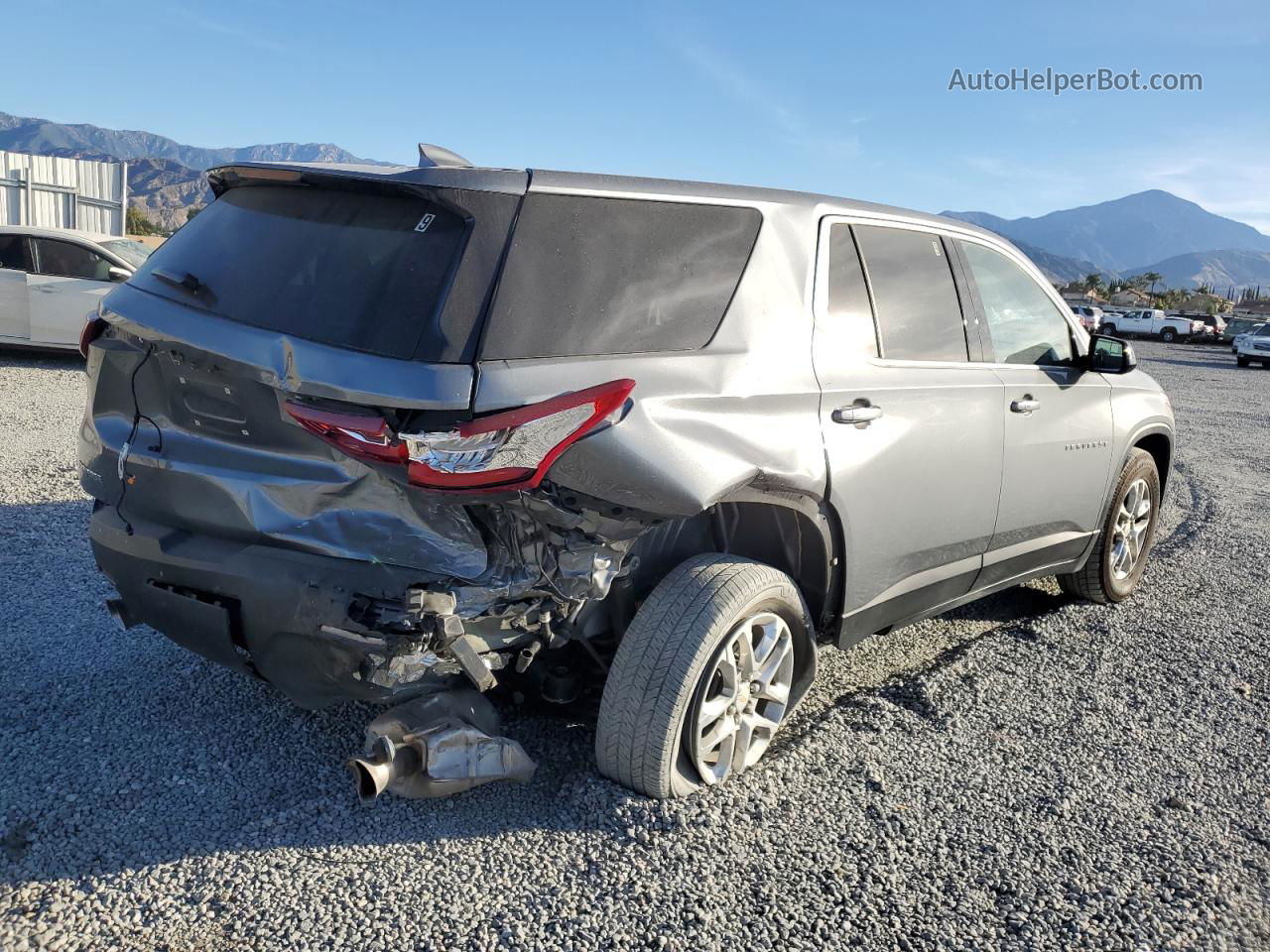 2020 Chevrolet Traverse Ls Gray vin: 1GNERFKW5LJ268418