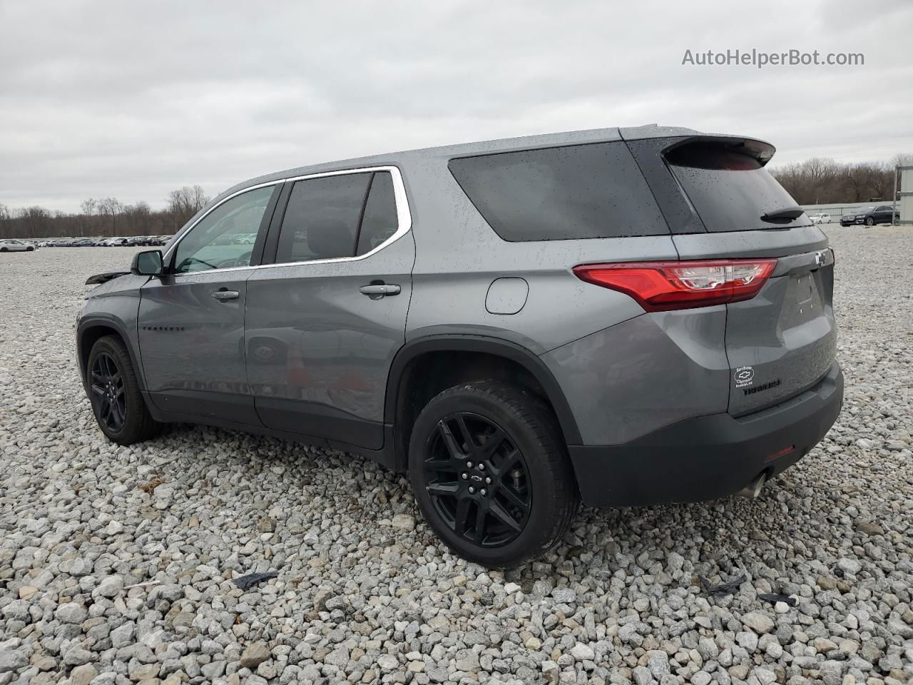 2020 Chevrolet Traverse Ls Gray vin: 1GNERFKW6LJ311924