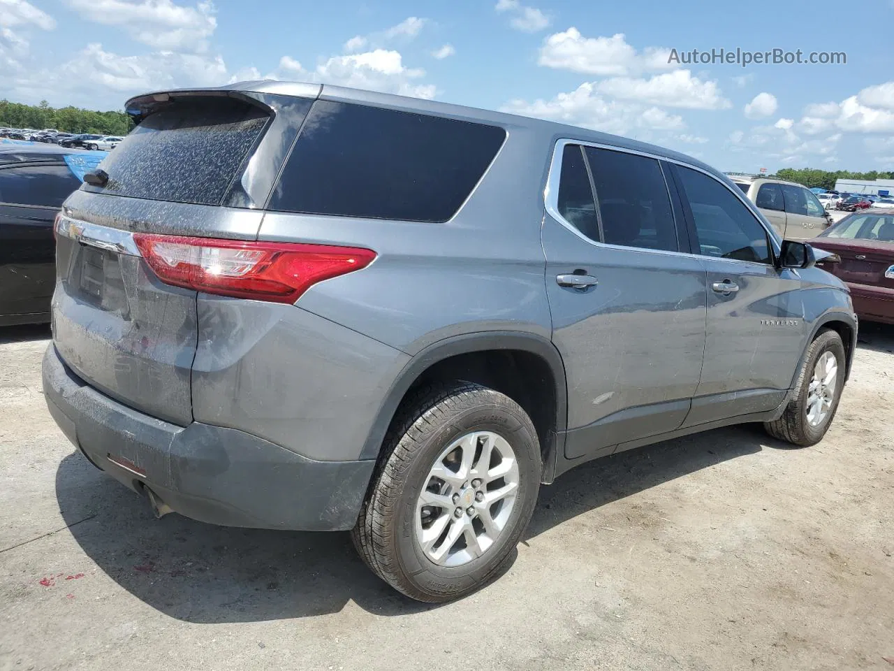 2020 Chevrolet Traverse Ls Gray vin: 1GNERFKW7LJ265553