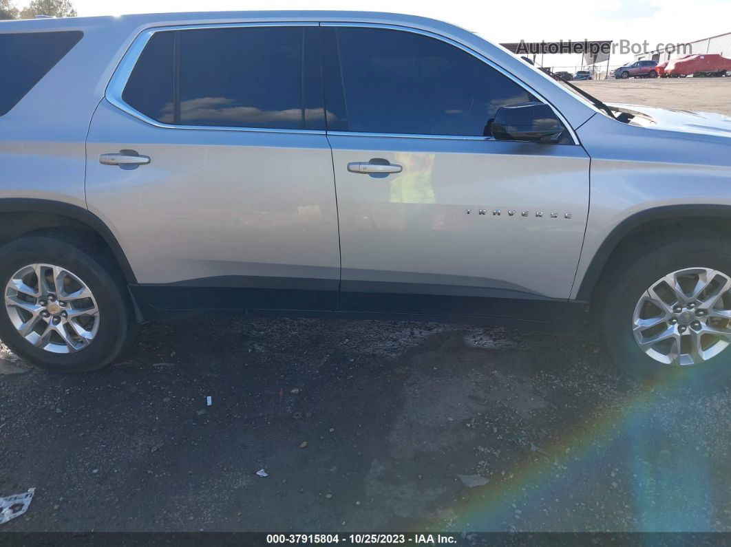 2020 Chevrolet Traverse Fwd Ls Silver vin: 1GNERFKWXLJ116098