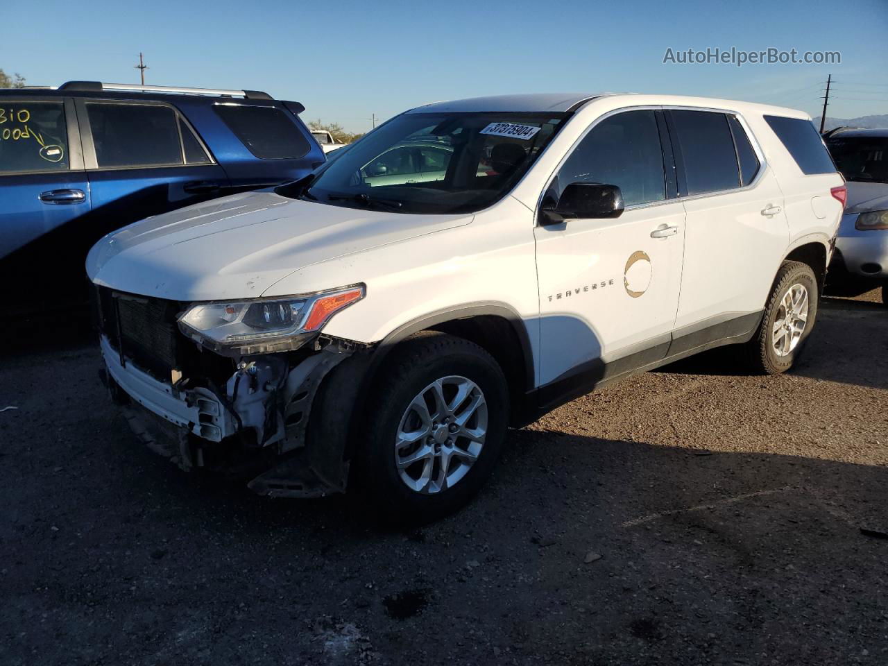 2020 Chevrolet Traverse Ls White vin: 1GNERFKWXLJ204567