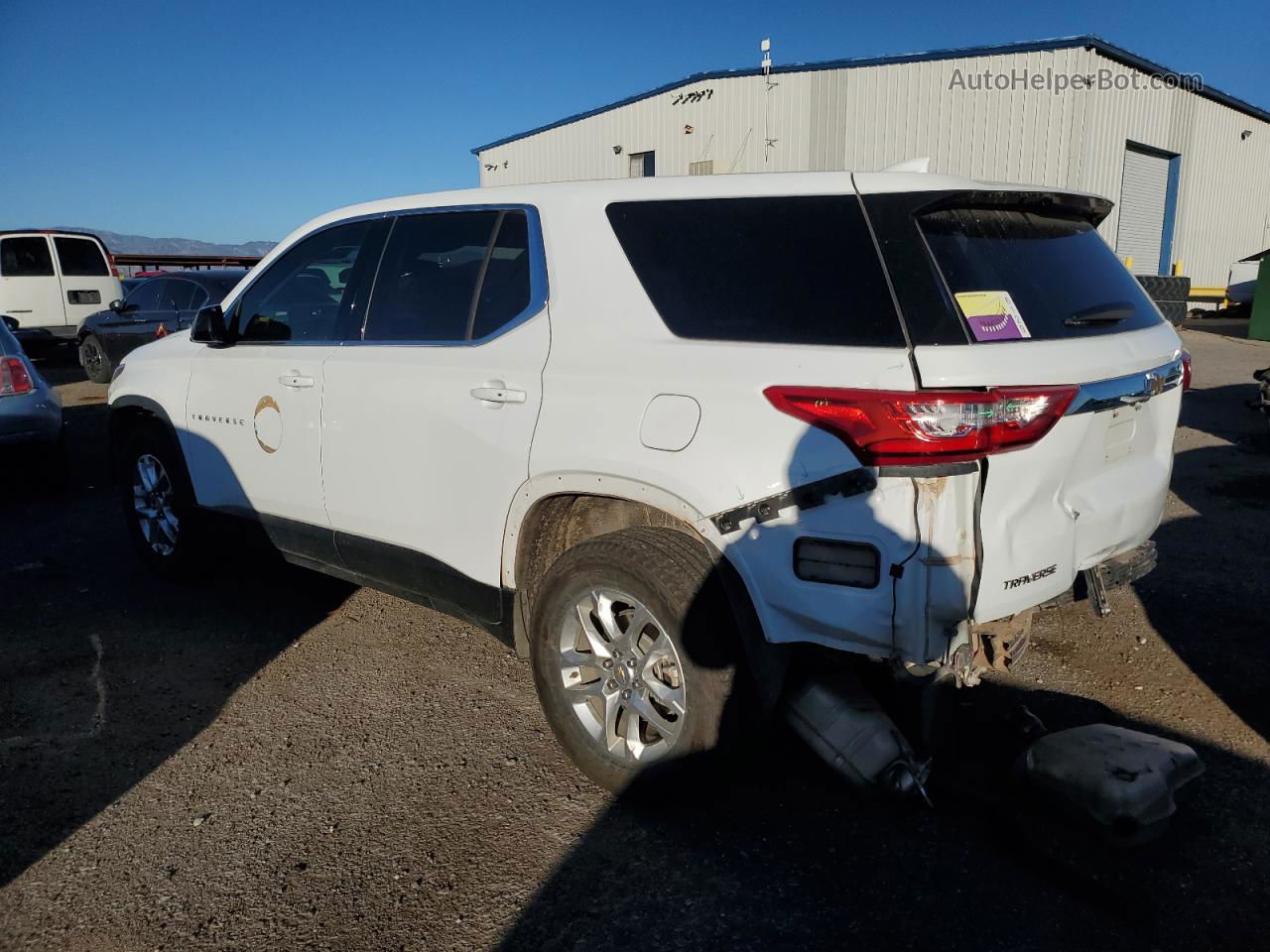 2020 Chevrolet Traverse Ls White vin: 1GNERFKWXLJ204567