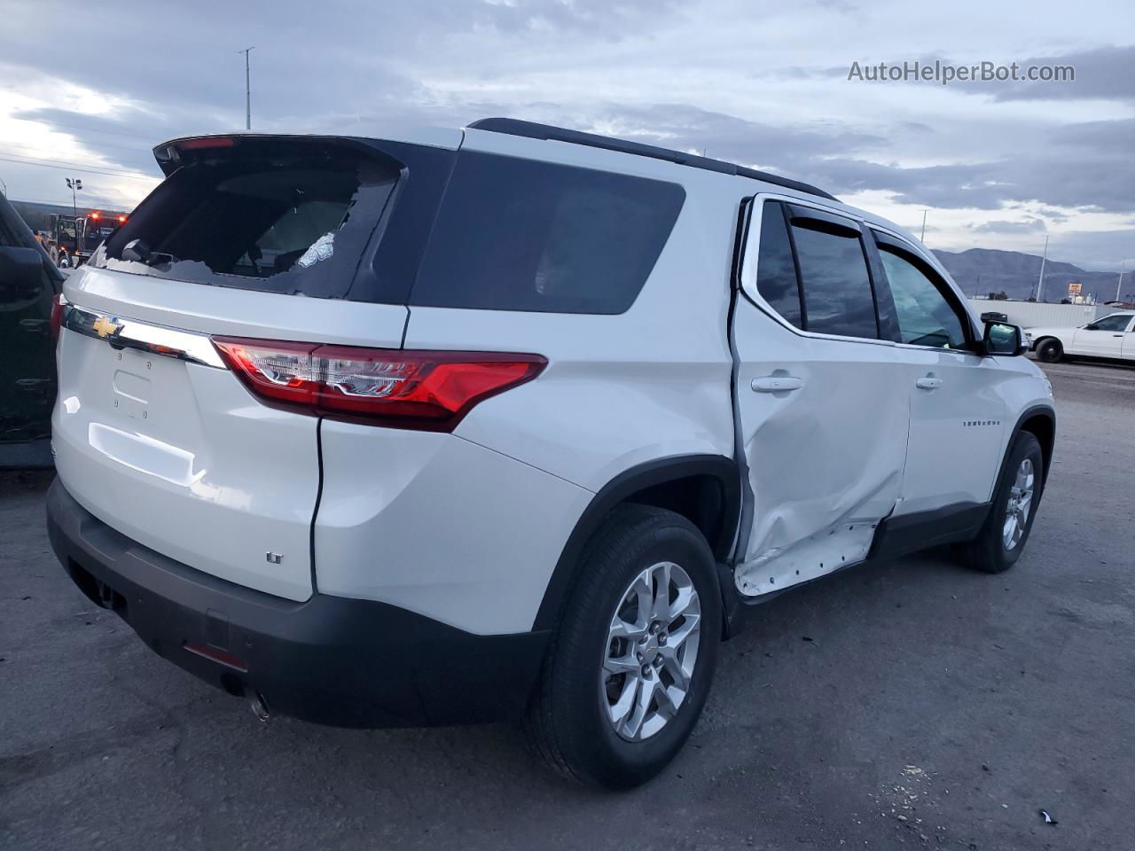 2020 Chevrolet Traverse Lt White vin: 1GNERGKW6LJ256817