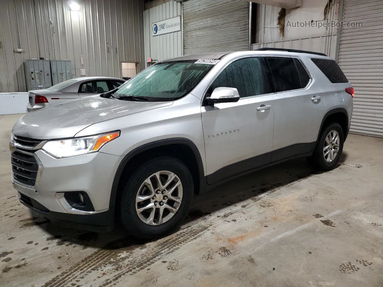 2020 Chevrolet Traverse Lt Серебряный vin: 1GNERGKW9LJ245195