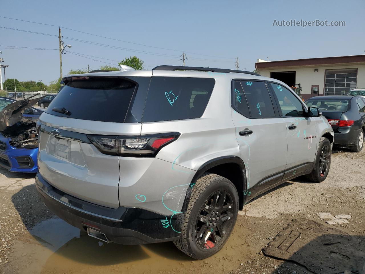 2020 Chevrolet Traverse Premier Silver vin: 1GNERKKW2LJ105153