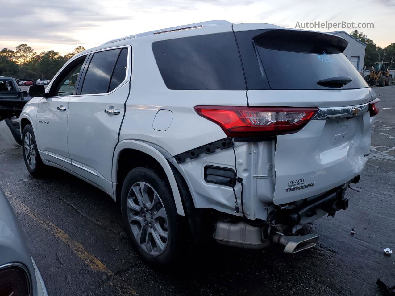 2020 Chevrolet Traverse Premier Белый vin: 1GNERKKW3LJ302168