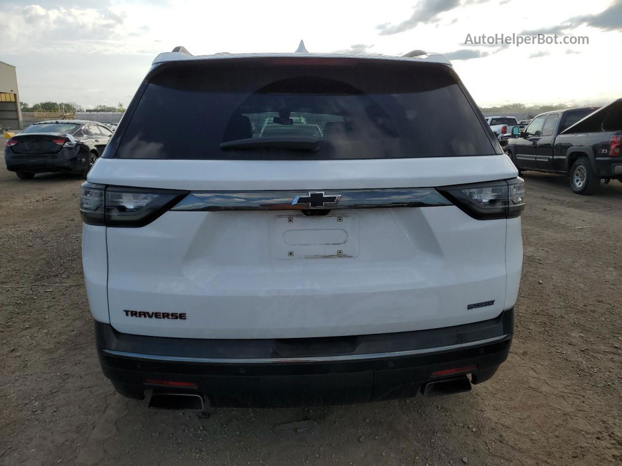 2020 Chevrolet Traverse Premier White vin: 1GNERKKW5LJ138664