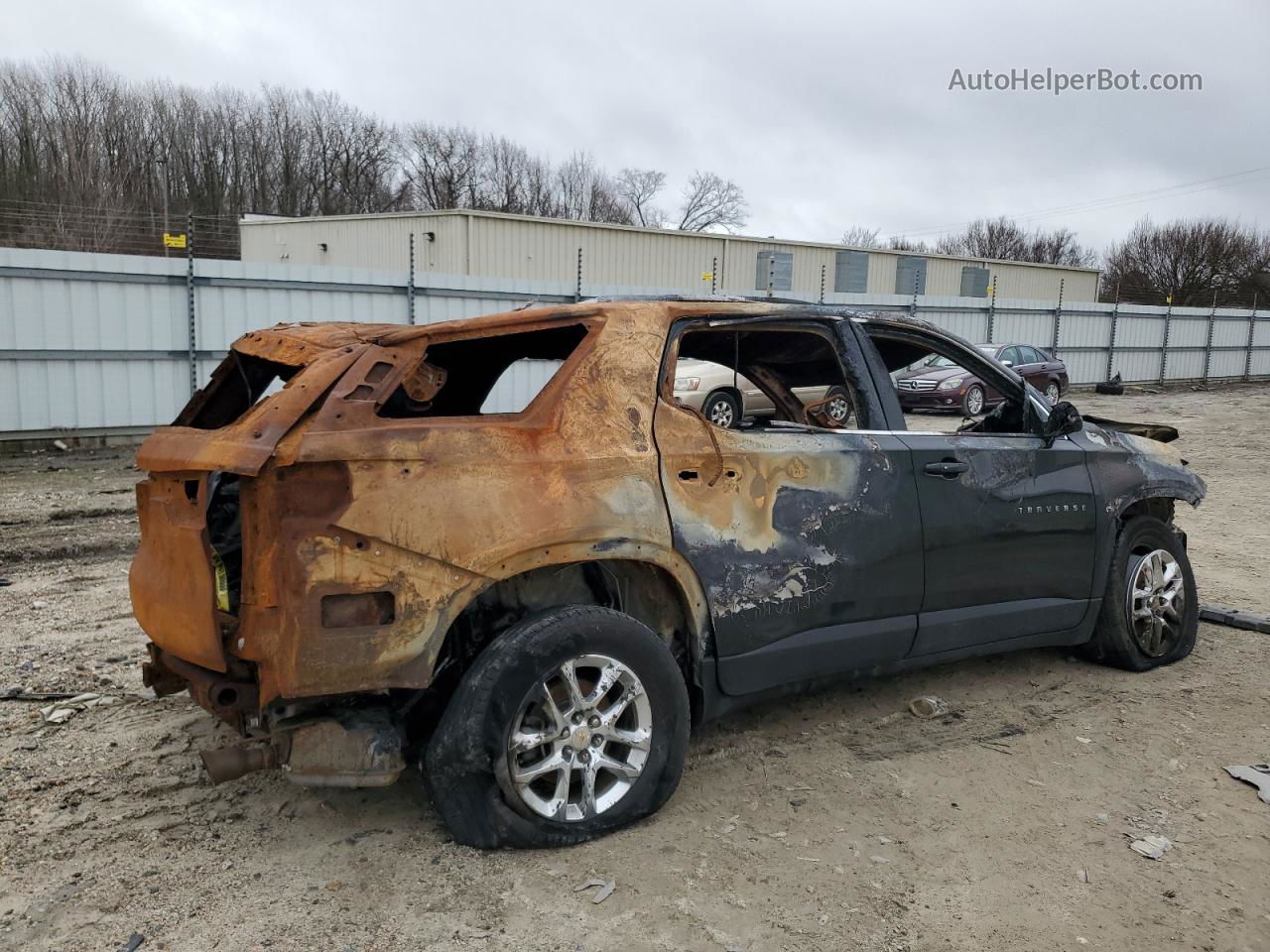 2020 Chevrolet Traverse Lt Черный vin: 1GNEVGKW5LJ127768