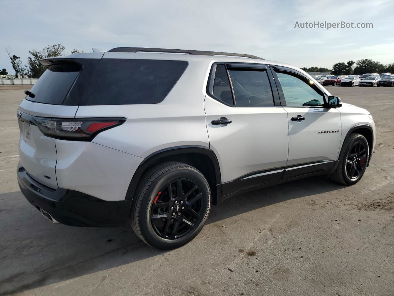 2020 Chevrolet Traverse Premier Silver vin: 1GNEVKKW1LJ305999