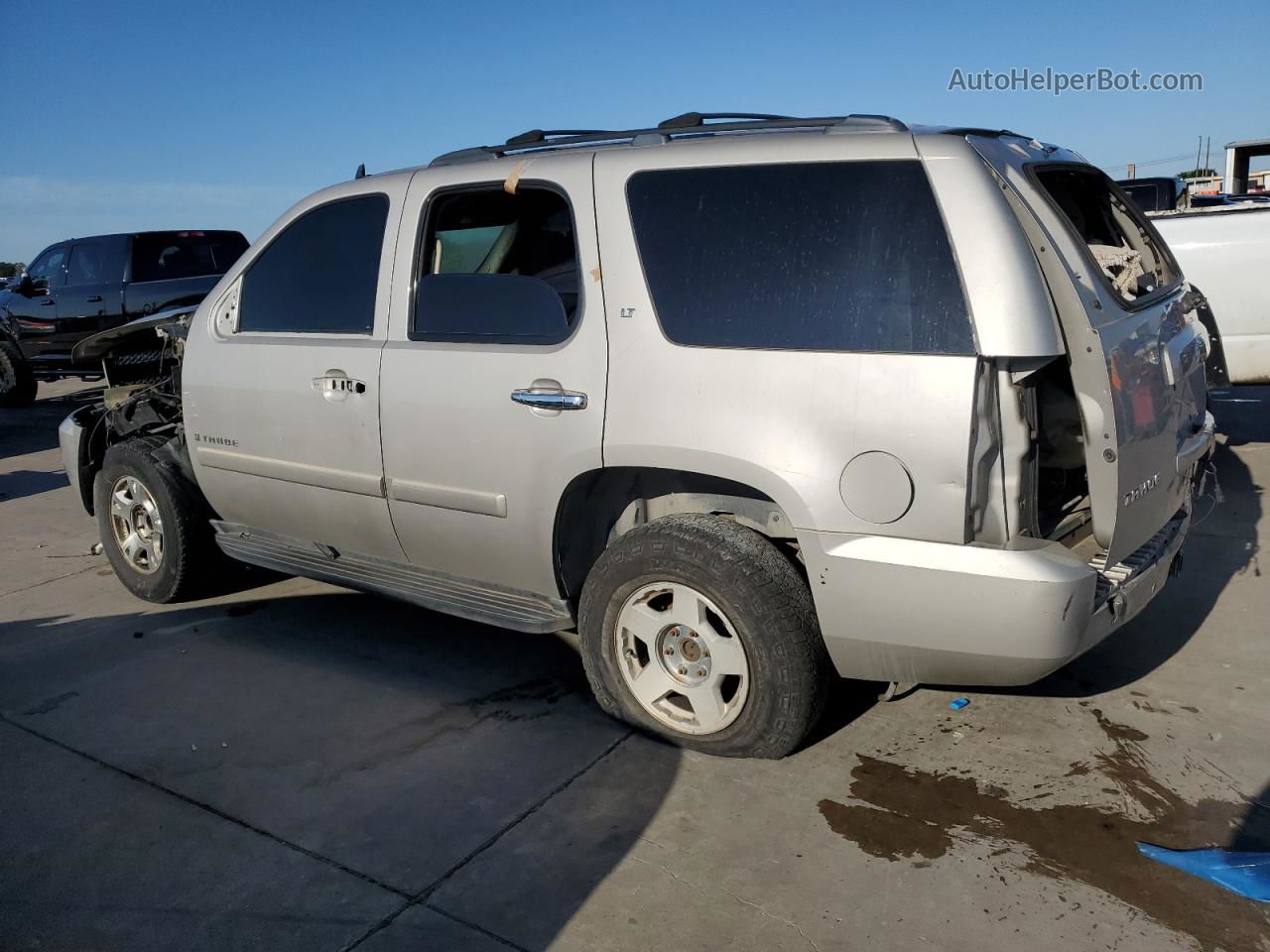 2007 Chevrolet Tahoe C1500 Gold vin: 1GNFC13007R355279