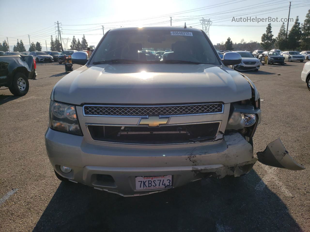 2007 Chevrolet Tahoe C1500 Золотой vin: 1GNFC13027J351426