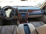 2007 Chevrolet Tahoe C1500 Золотой vin: 1GNFC13027J351426