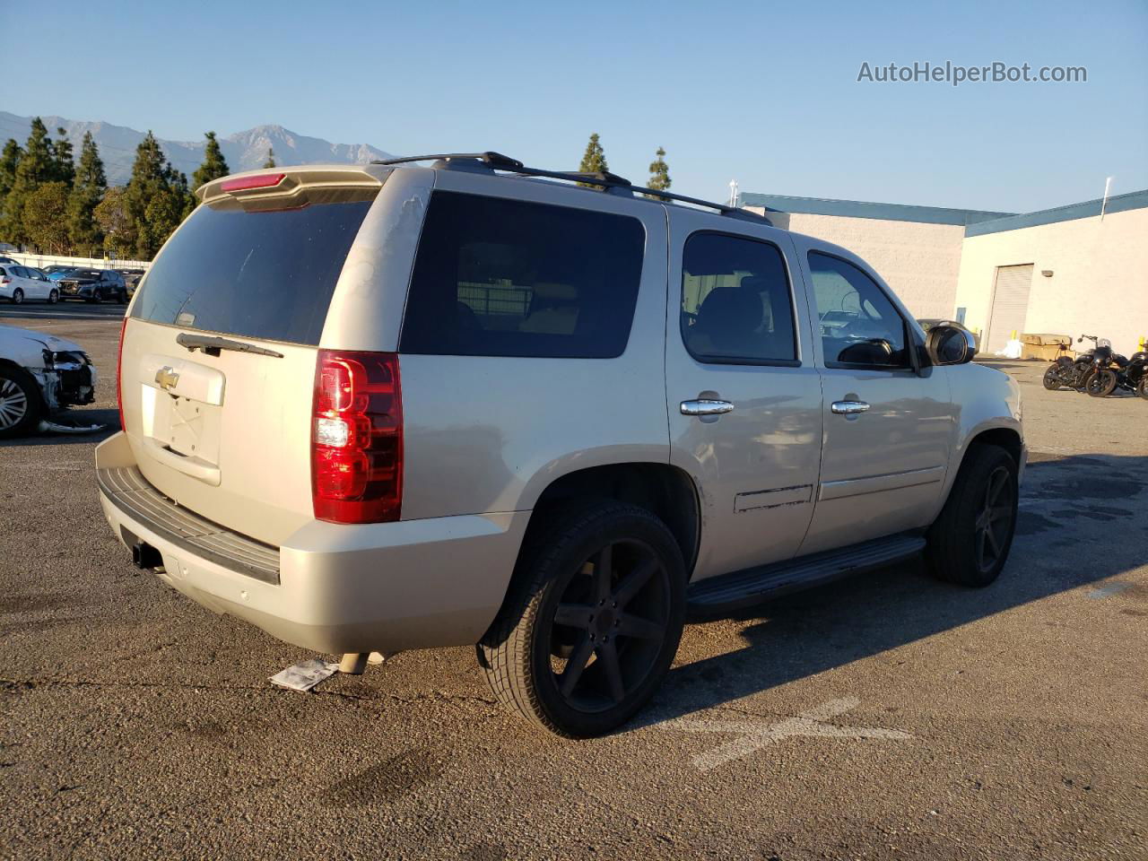 2007 Chevrolet Tahoe C1500 Gold vin: 1GNFC13027J351426