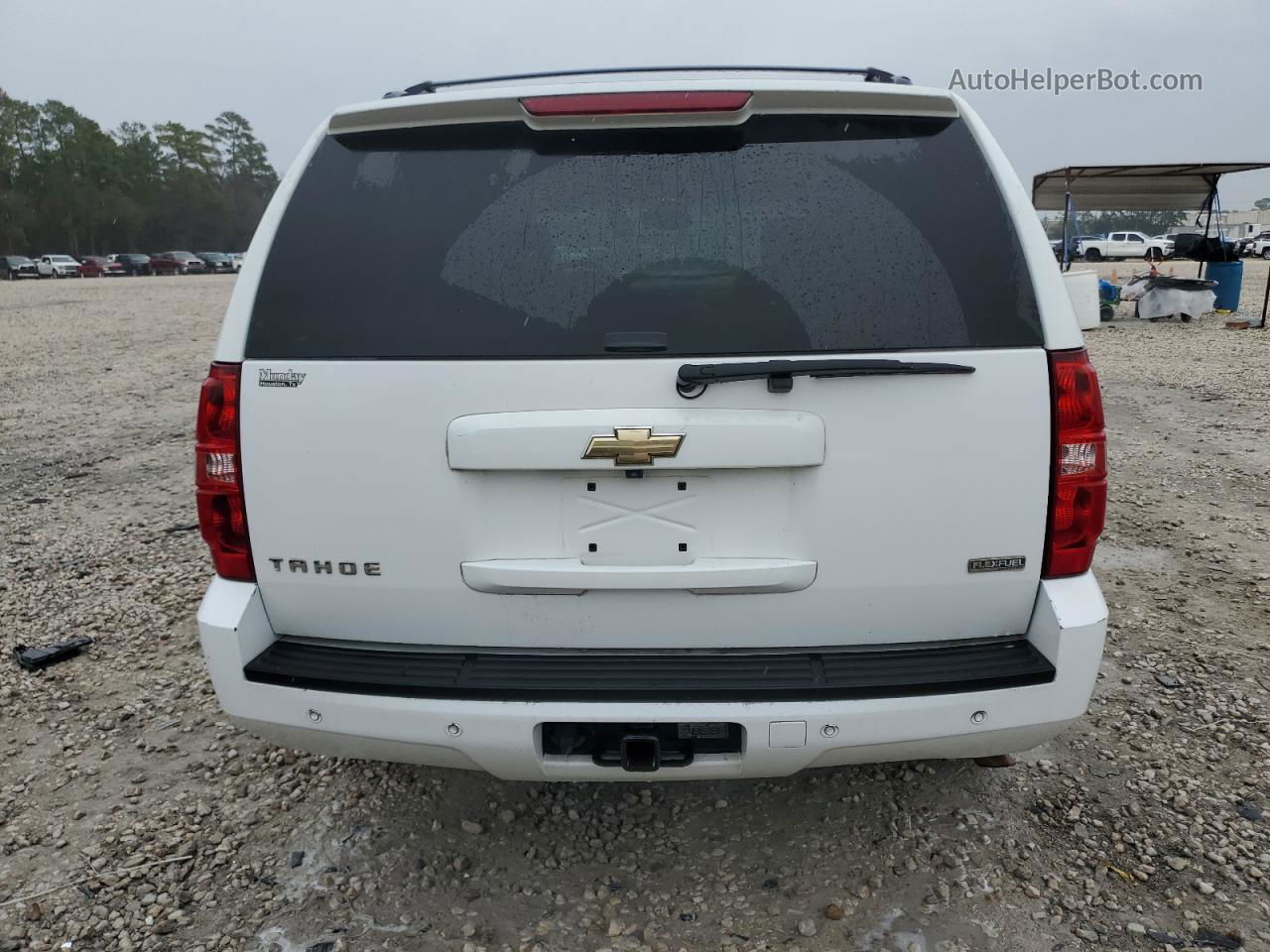 2007 Chevrolet Tahoe C1500 White vin: 1GNFC13057R391792