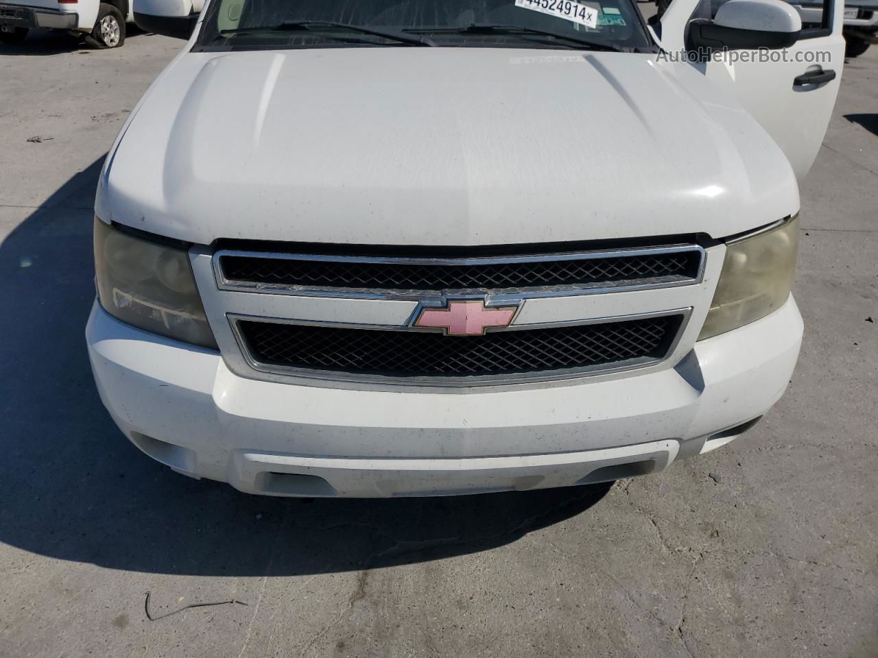 2007 Chevrolet Tahoe C1500 Белый vin: 1GNFC13067R217133