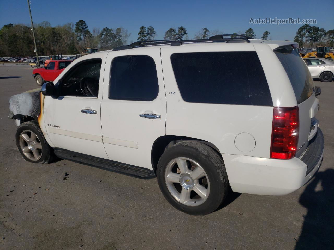 2007 Chevrolet Tahoe C1500 White vin: 1GNFC13087R412487