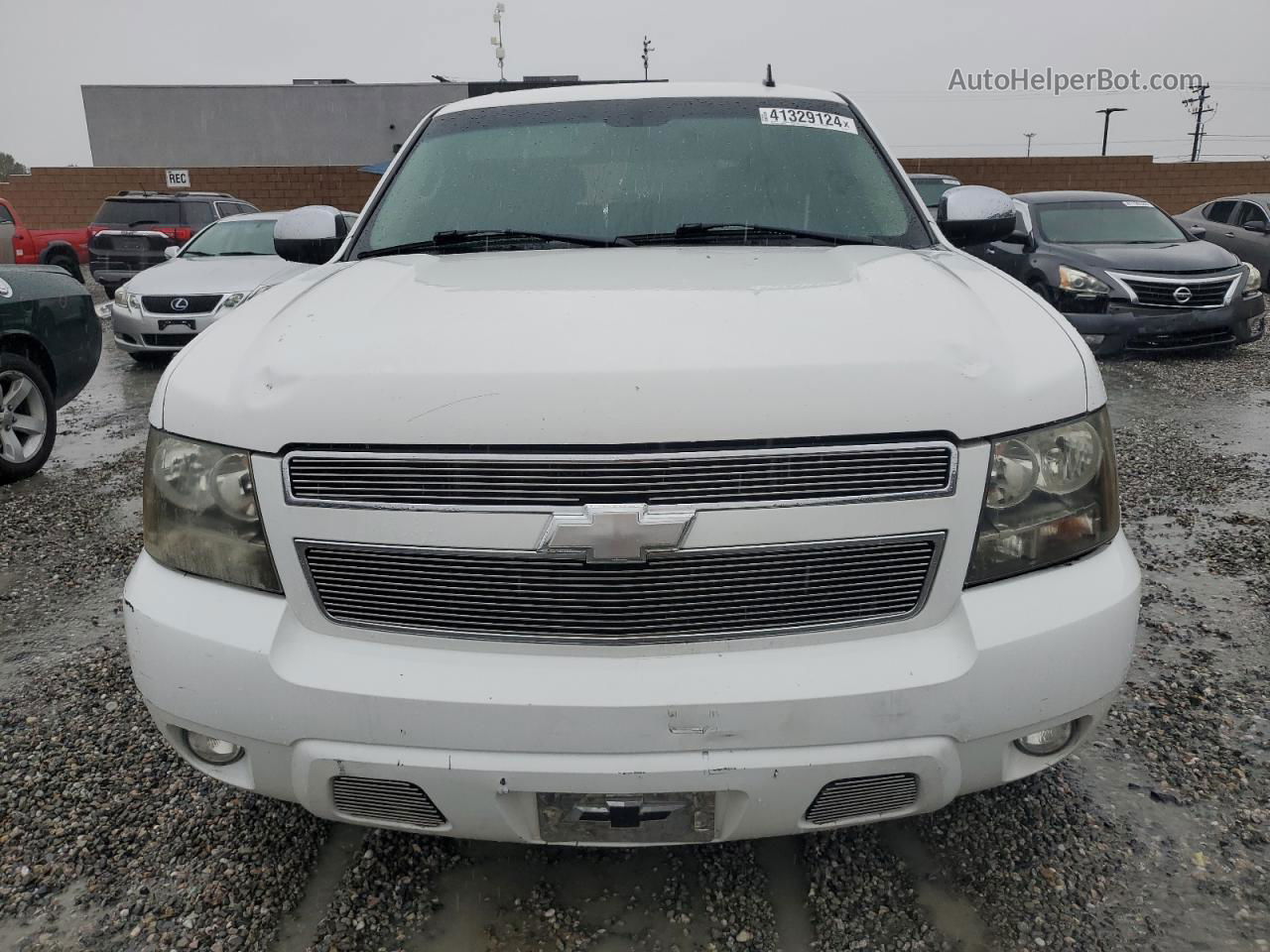 2007 Chevrolet Tahoe C1500 White vin: 1GNFC13097R171250