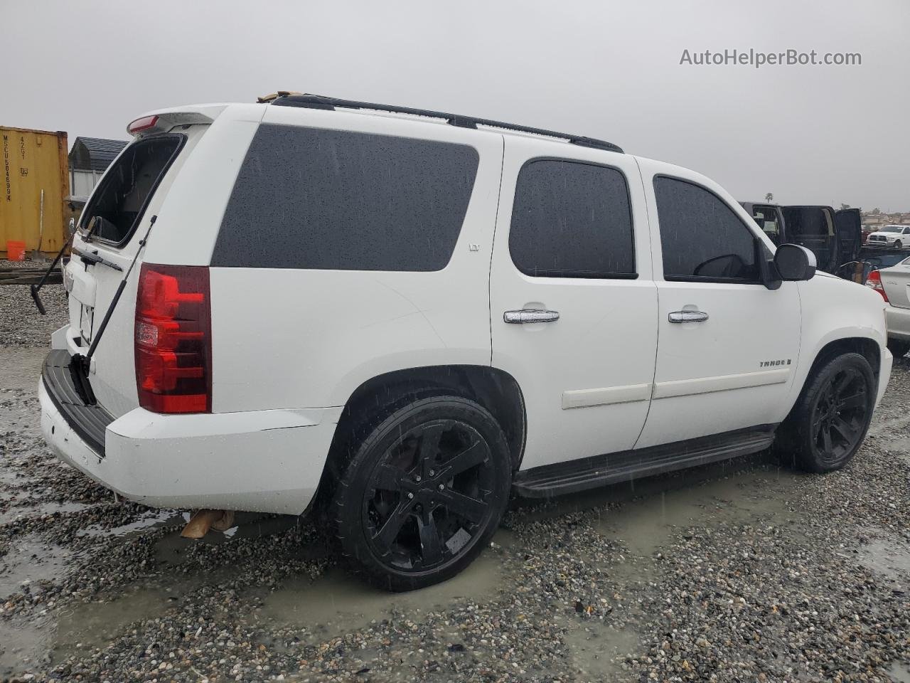 2007 Chevrolet Tahoe C1500 White vin: 1GNFC13097R171250