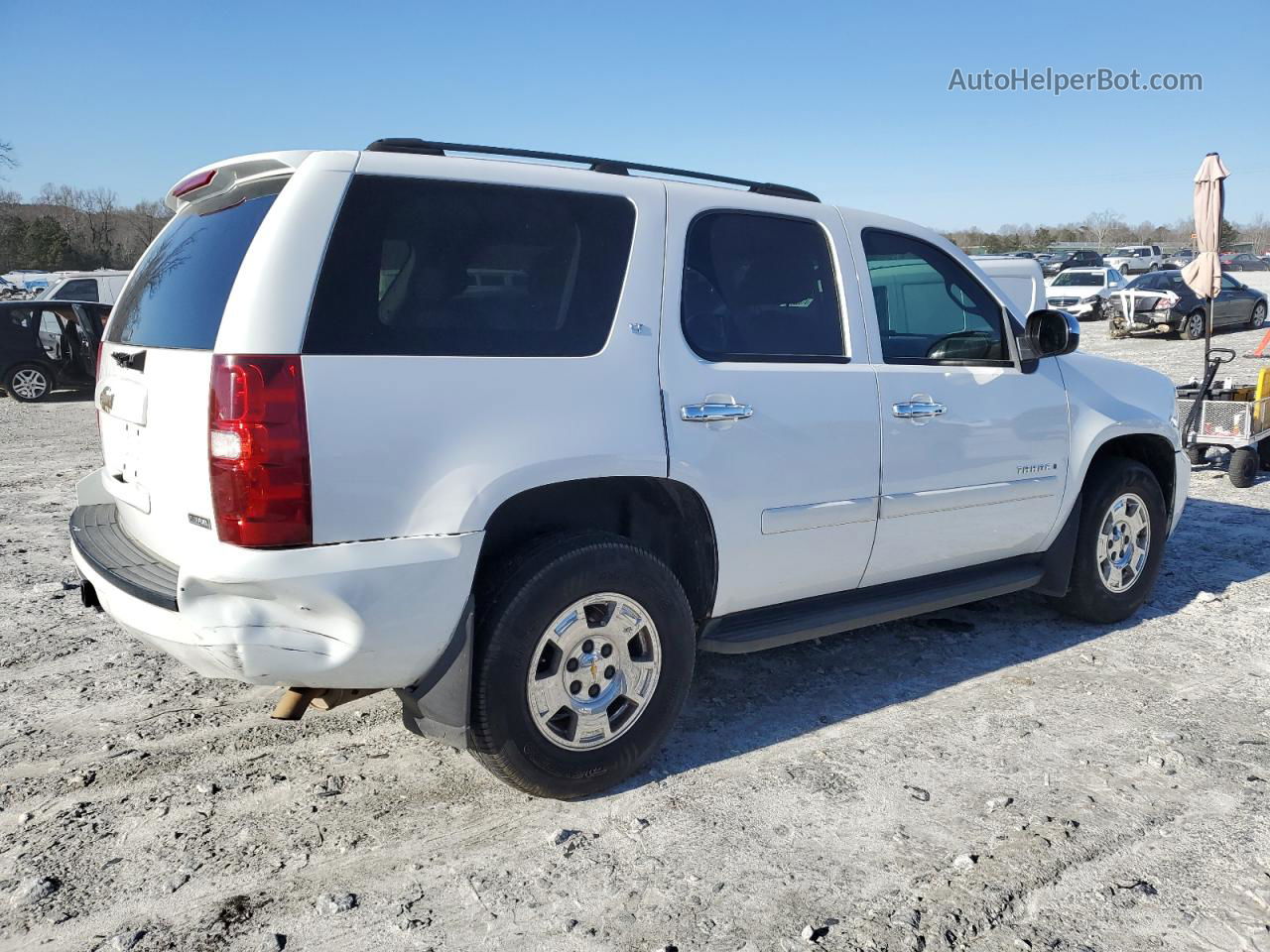 2007 Chevrolet Tahoe C1500 White vin: 1GNFC130X7R273964