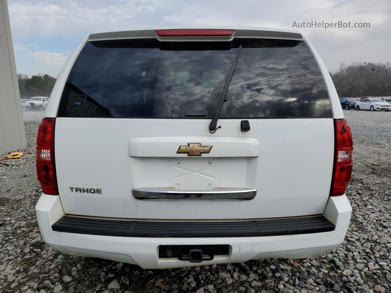 2007 Chevrolet Tahoe C1500 White vin: 1GNFC13C37J334919