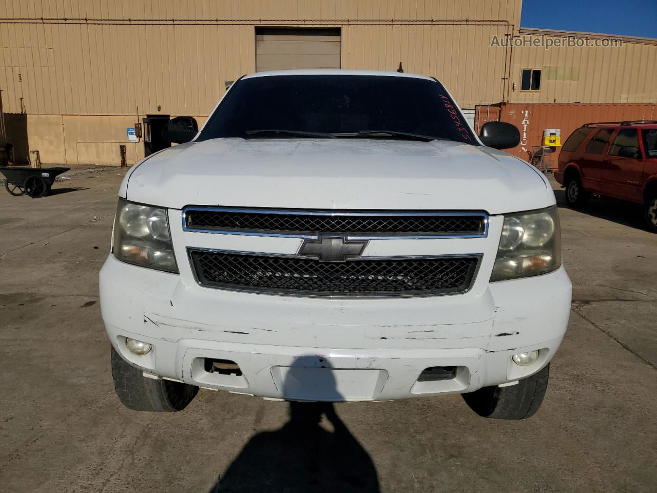 2007 Chevrolet Tahoe C1500 White vin: 1GNFC13J27R203741