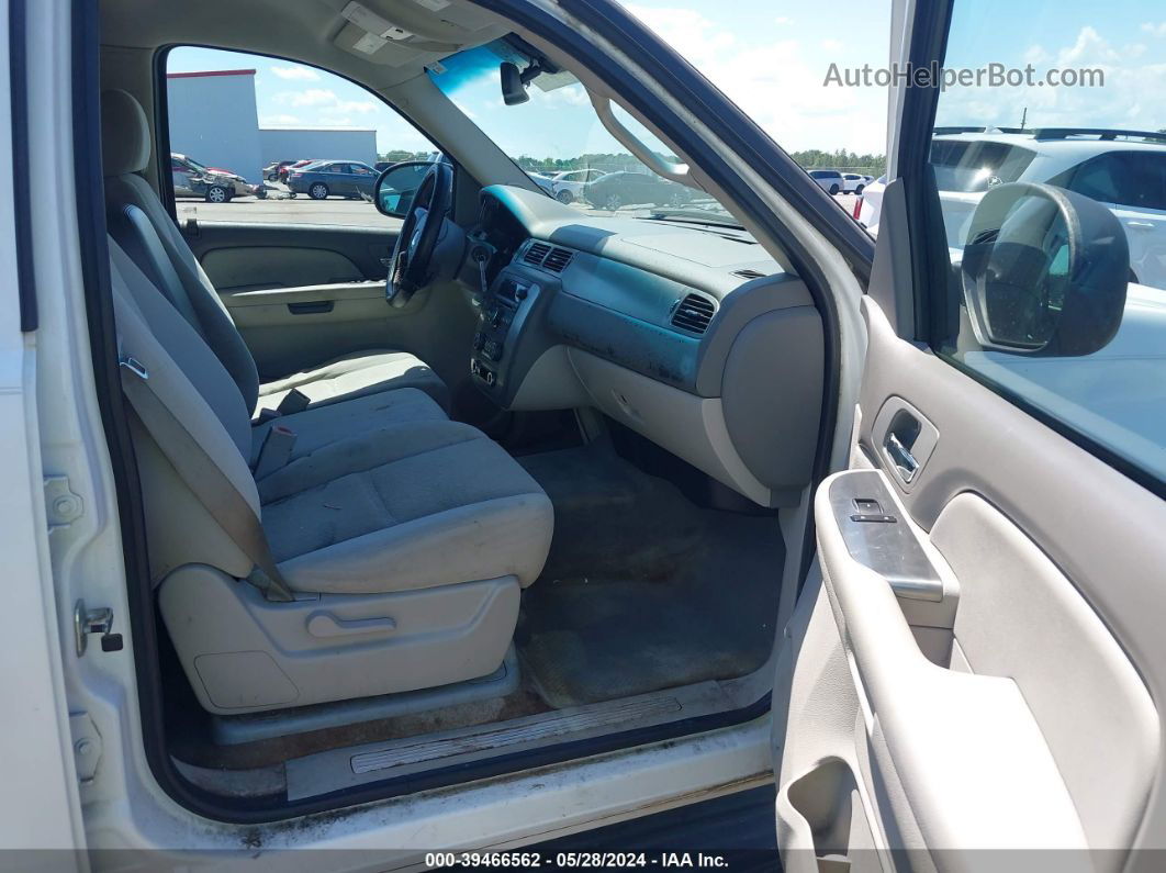 2007 Chevrolet Tahoe Ls White vin: 1GNFC13J77R113579