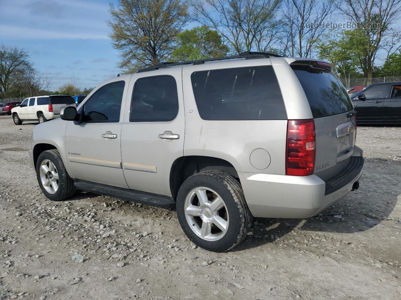 2007 Chevrolet Tahoe K1500 Gray vin: 1GNFK13017J100822