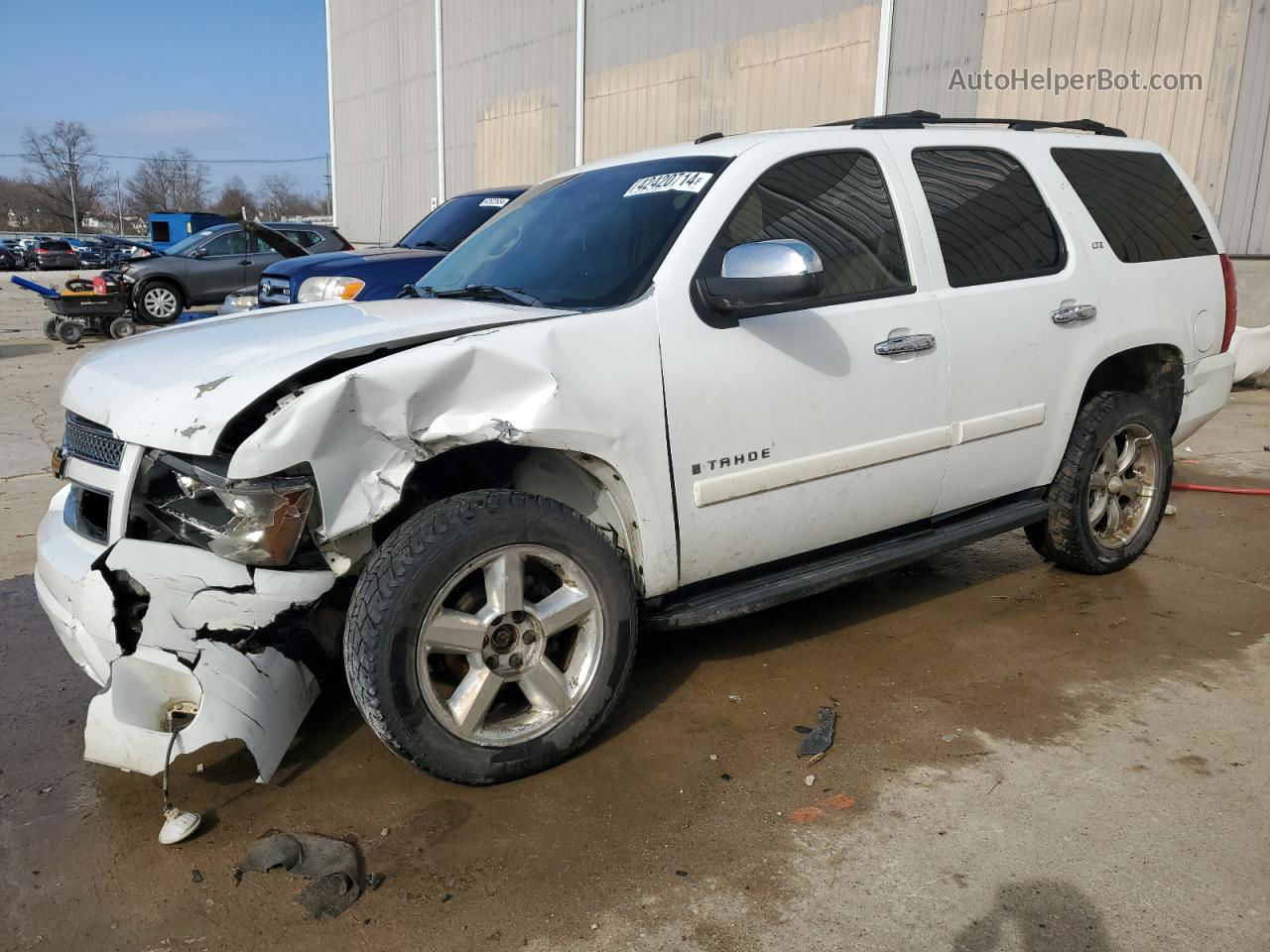 2007 Chevrolet Tahoe K1500 Белый vin: 1GNFK13017J330229