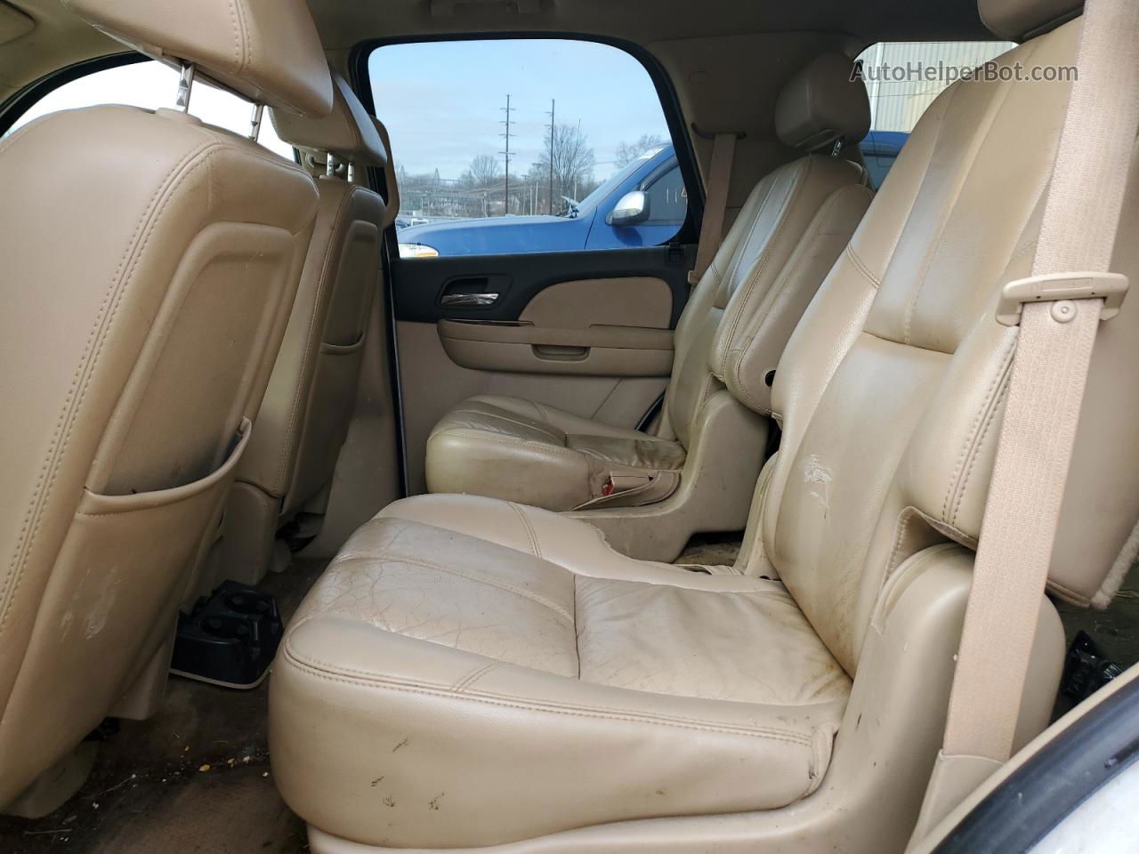 2007 Chevrolet Tahoe K1500 Белый vin: 1GNFK13017J330229