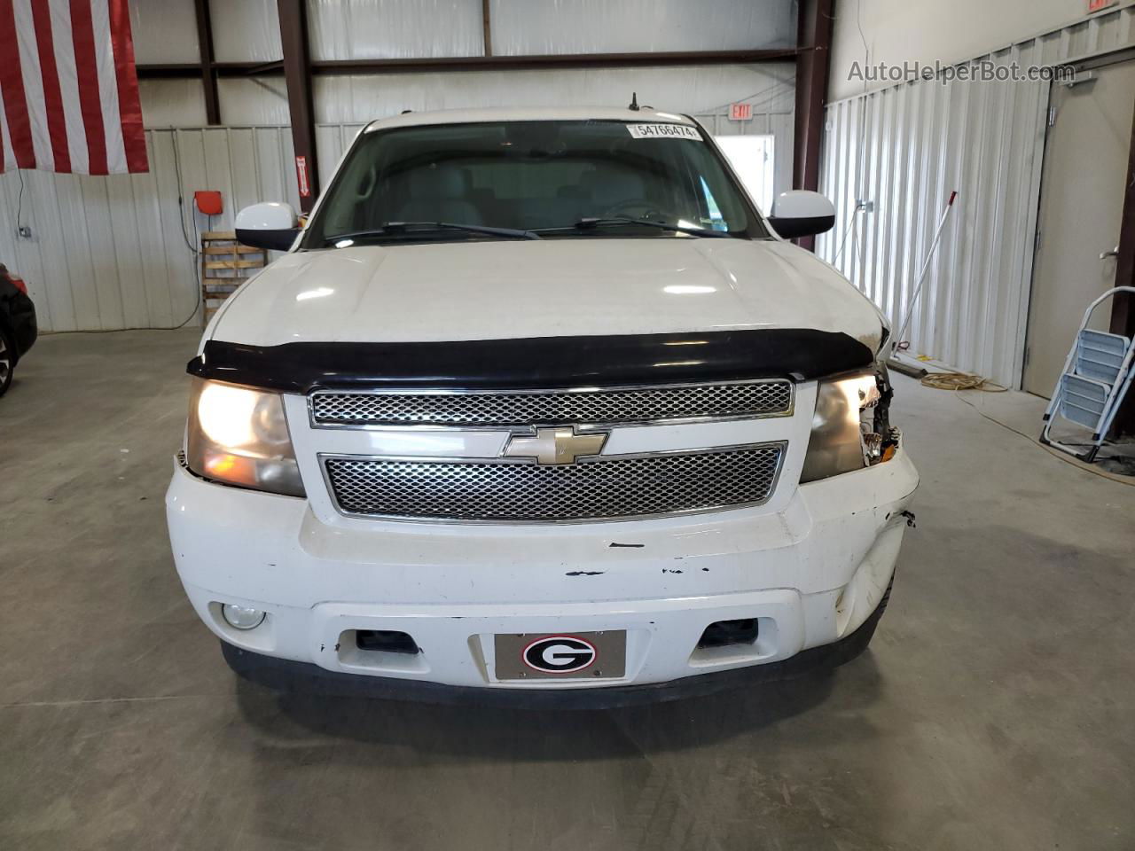 2007 Chevrolet Tahoe K1500 White vin: 1GNFK13017R226566