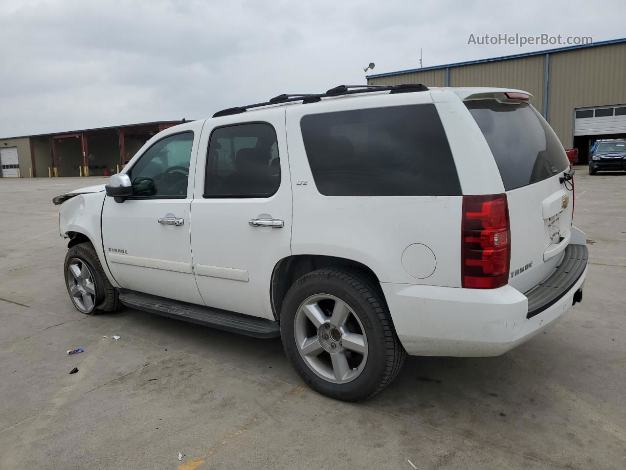 2007 Chevrolet Tahoe K1500 White vin: 1GNFK13017R245697