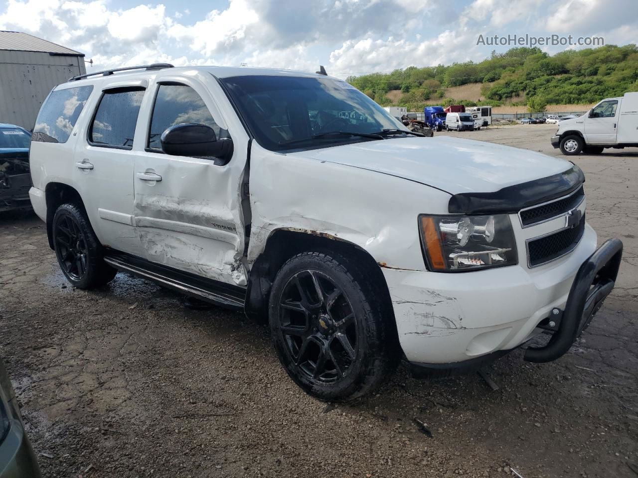 2007 Chevrolet Tahoe K1500 White vin: 1GNFK13027J142044