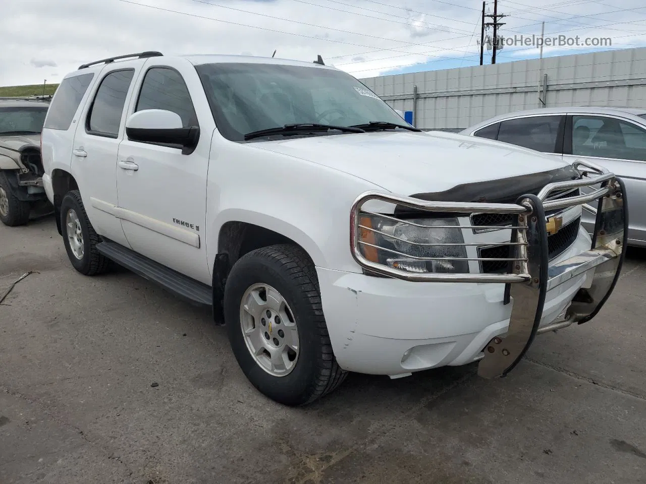 2007 Chevrolet Tahoe K1500 White vin: 1GNFK13037R117400