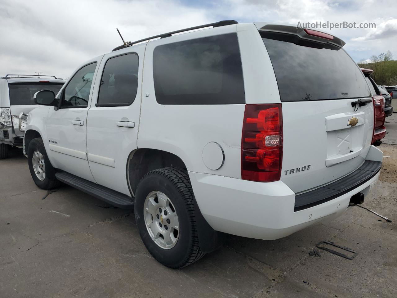 2007 Chevrolet Tahoe K1500 White vin: 1GNFK13037R117400