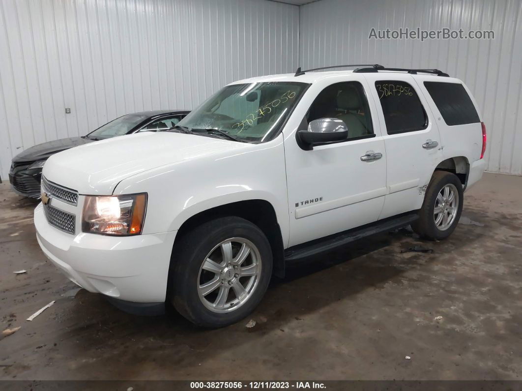 2007 Chevrolet Tahoe Lt White vin: 1GNFK13057J318164