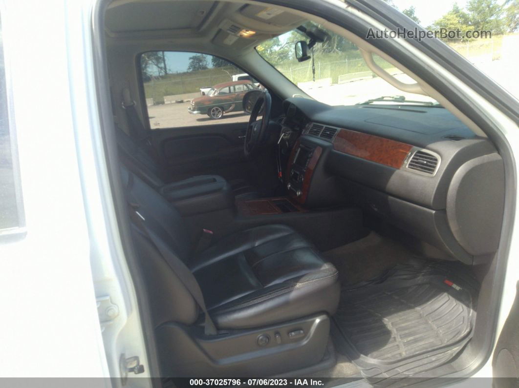 2007 Chevrolet Tahoe Ltz White vin: 1GNFK13067J373075