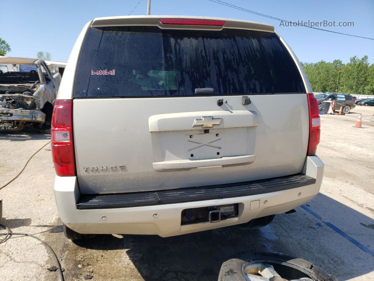 2007 Chevrolet Tahoe K1500 Beige vin: 1GNFK130X7R147722