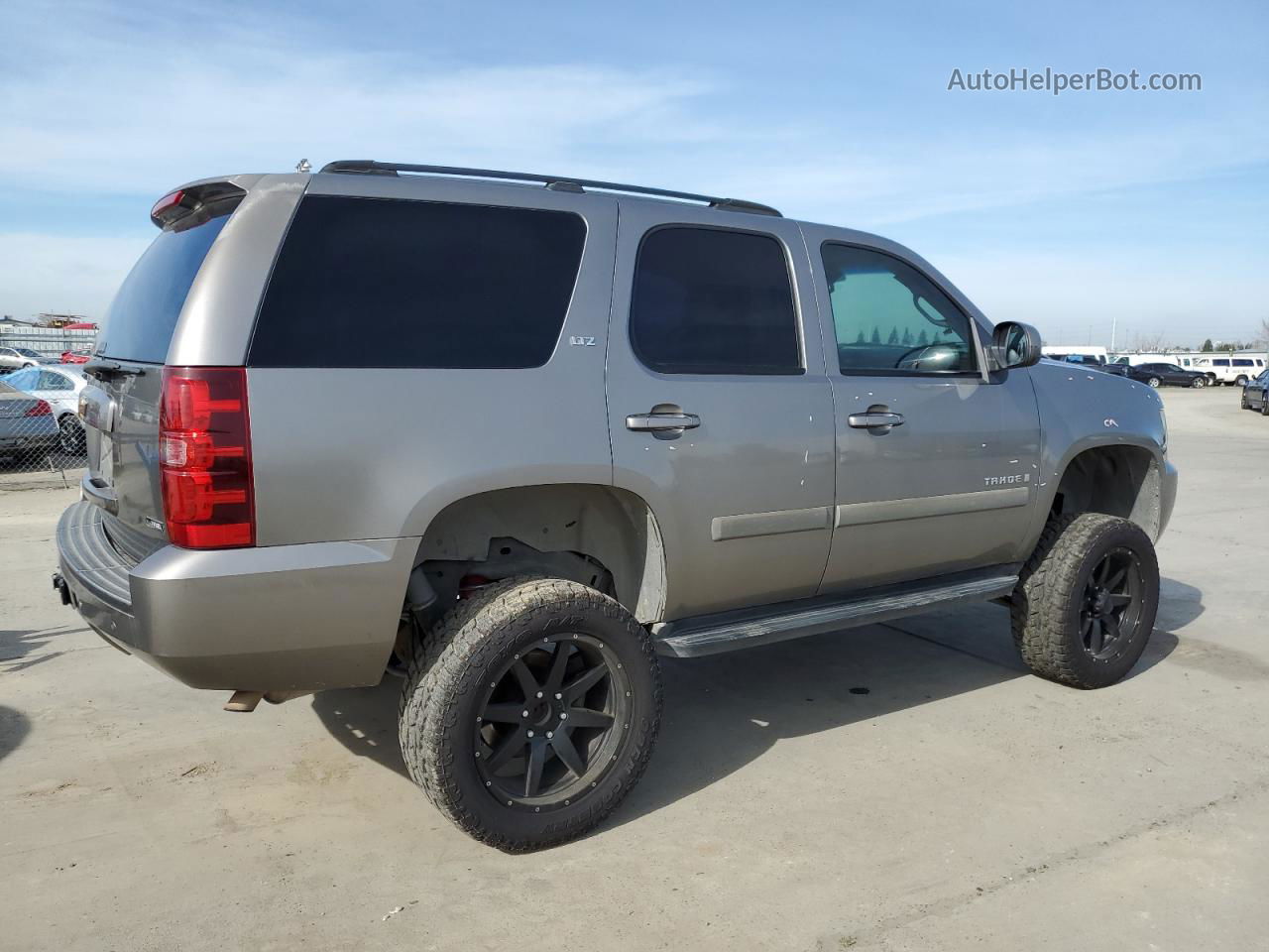 2007 Chevrolet Tahoe K1500 Beige vin: 1GNFK130X7R211192