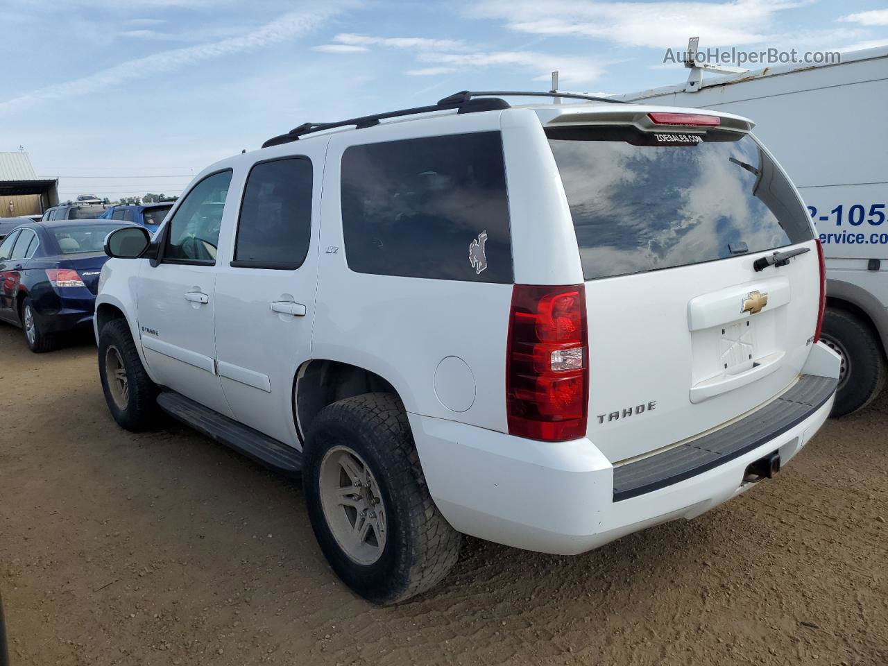 2007 Chevrolet Tahoe K1500 Белый vin: 1GNFK130X7R216621