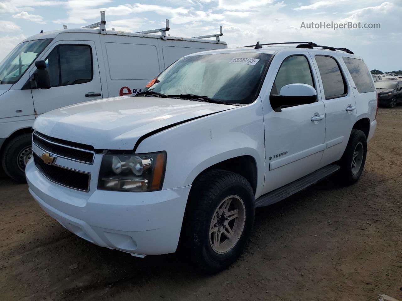 2007 Chevrolet Tahoe K1500 Белый vin: 1GNFK130X7R216621