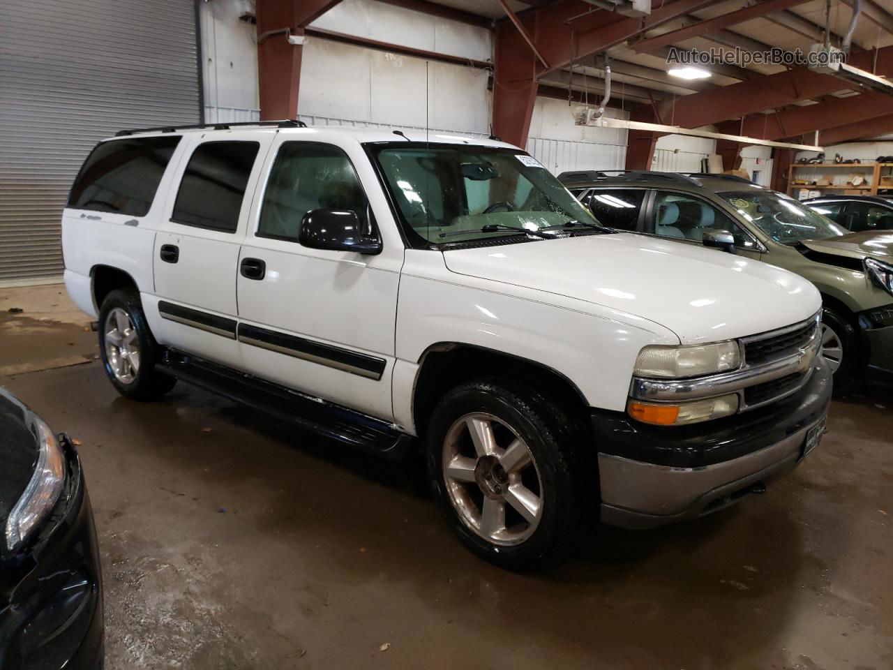 2005 Chevrolet Suburban K1500 White vin: 1GNFK16Z55J185025