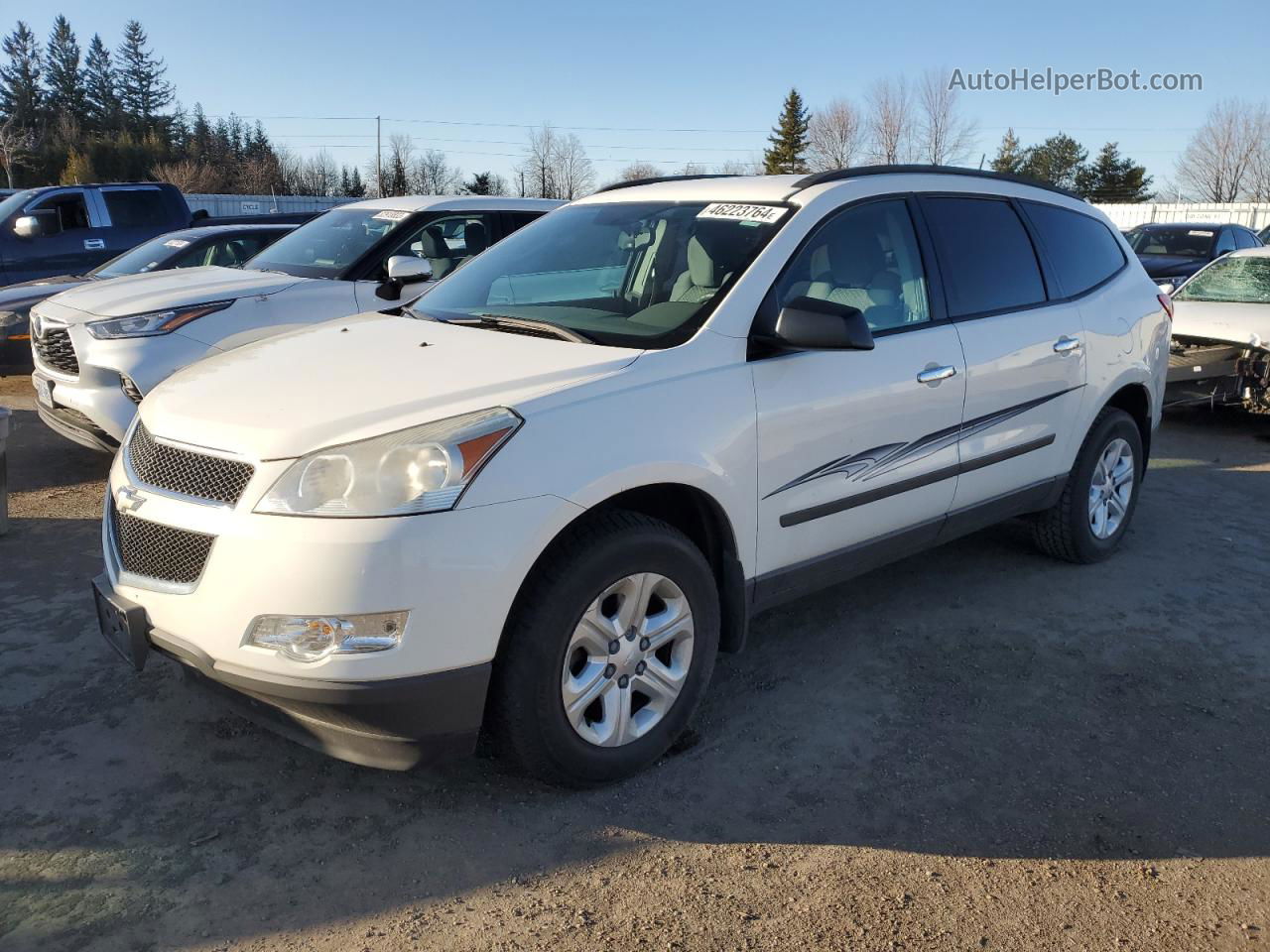 2011 Chevrolet Traverse Ls White vin: 1GNKREED0BJ173965