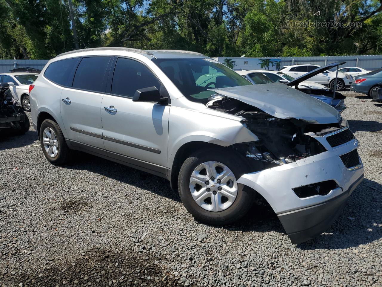 2011 Chevrolet Traverse Ls Silver vin: 1GNKREED1BJ164210